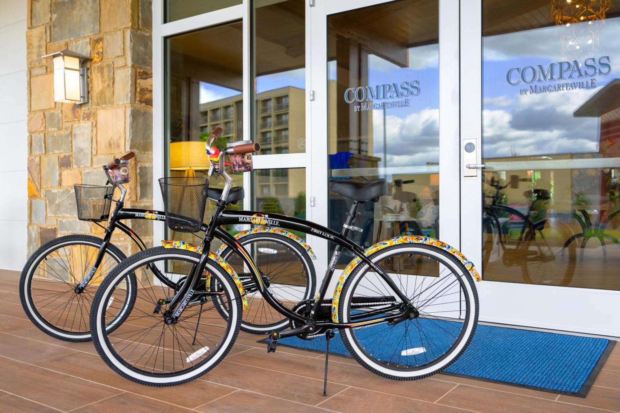 Compass By Margaritaville Hotel Pigeon Forge Exteriör bild